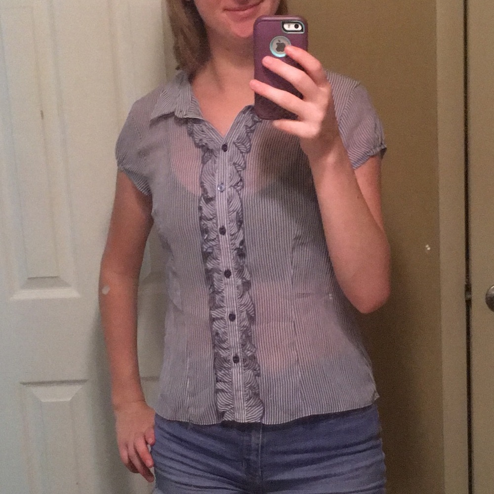 H&M button-up blouse - Picture 4 of 5